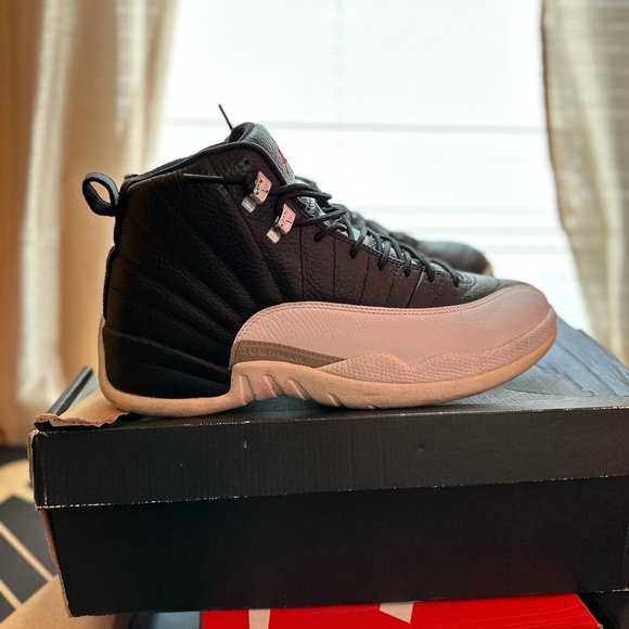 Air Jordan Retro 12 - Picture 1 of 2